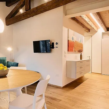 Al Pio Luxury Nest Apartamento *
