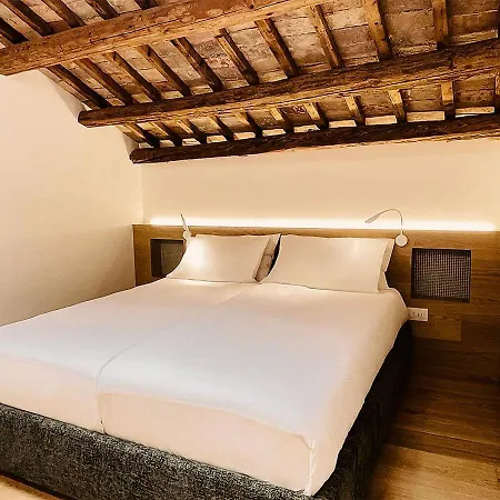 Lägenhet Al Pio Luxury Nest